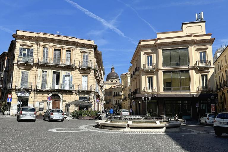 Piazza GG Valignani chieti