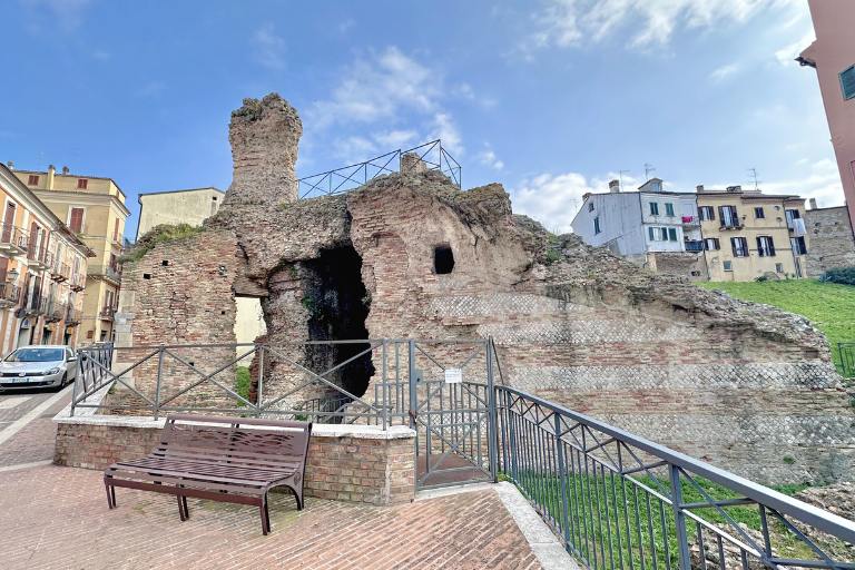 roman amphitheatre in Chieti