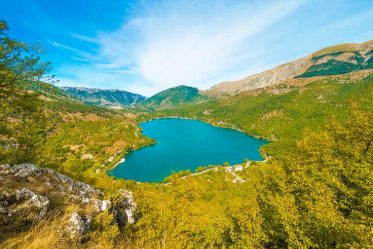 heart shape lake scanno